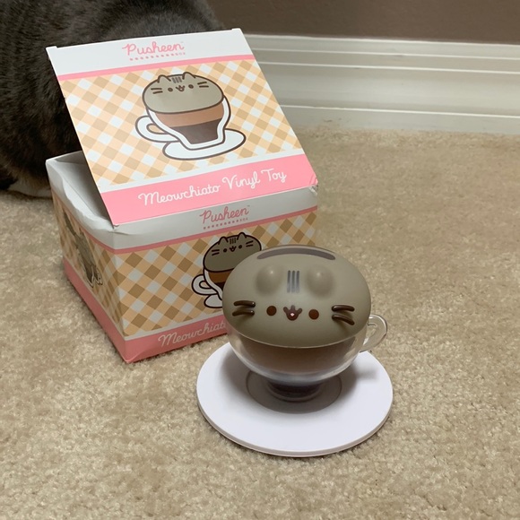 Pusheen Other - Pusheen Box Summer 2022- Meowchiato Pusheen Vinyl Toy